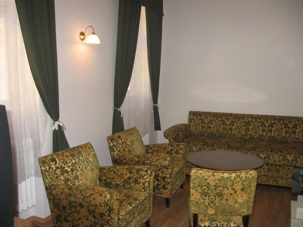 Mater Salvatoris House Hotel Gödöllő Eksteriør billede